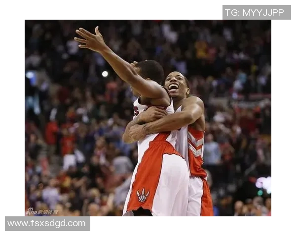 2007年火箭队与76人队激战回顾双方明星球员表现精彩纷呈